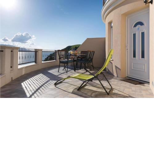 1 Bedroom Amazing Apartment In Komarna
