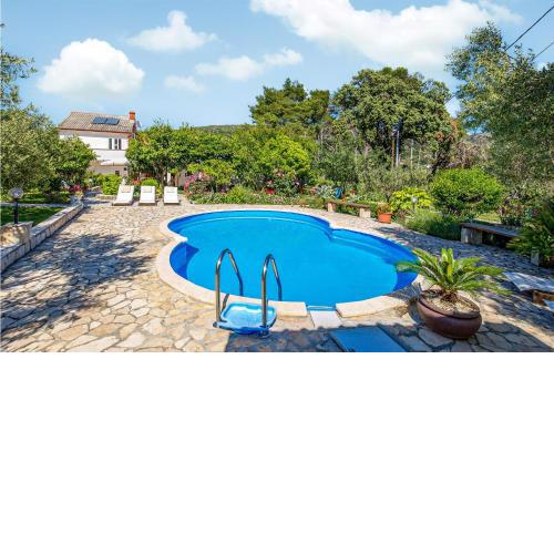 1 Bedroom Awesome Apartment In Mundanije