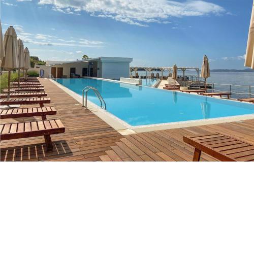 1 Bedroom Awesome Apartment In Petrcane