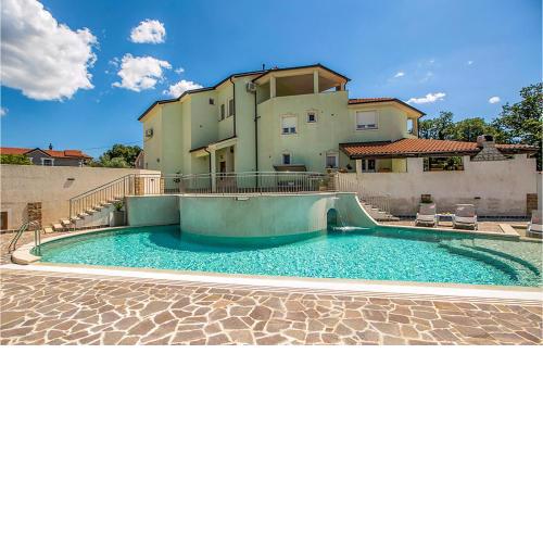 1 Bedroom Awesome Apartment In Pula