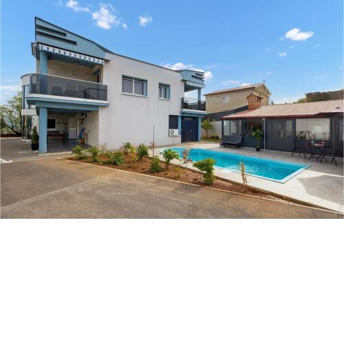 1 Bedroom Awesome Apartment In Vrh