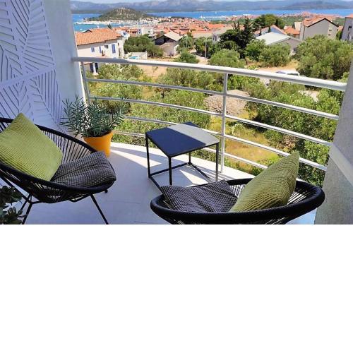 1 Bedroom Beautiful Apartment In Murter