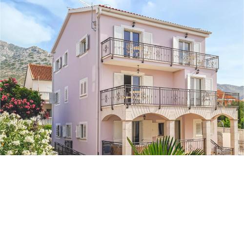 1 Bedroom Beautiful Apartment In Orebic