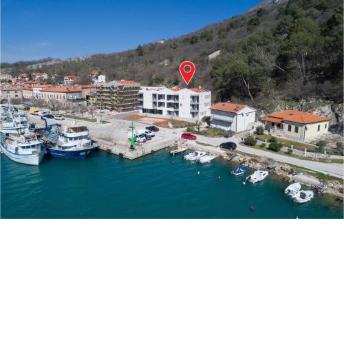 1 Bedroom Beautiful Apartment In Plomin Luka