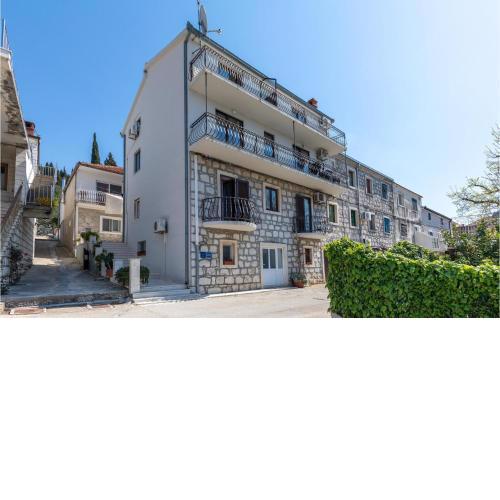 1 Bedroom Gorgeous Apartment In Blace