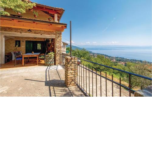 1 Bedroom Gorgeous Apartment In Lovran