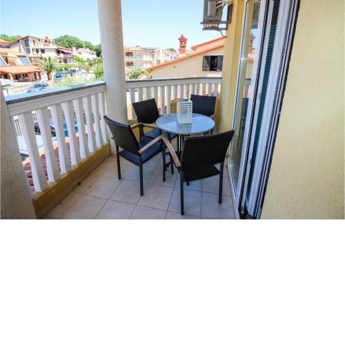 1 Bedroom Gorgeous Apartment In Pula