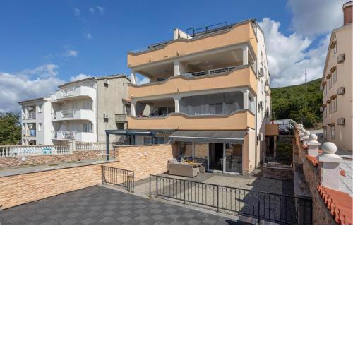 1 Bedroom Lovely Apartment In Crikvenica