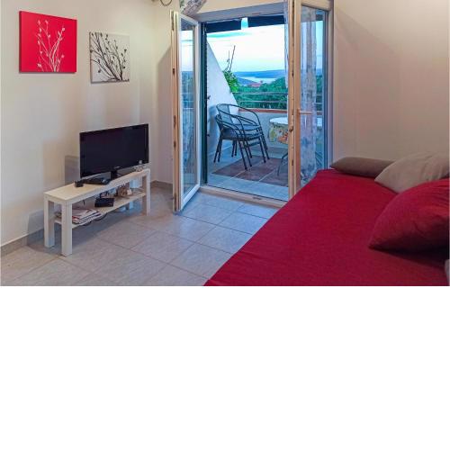 1 Bedroom Lovely Apartment In Koromacno