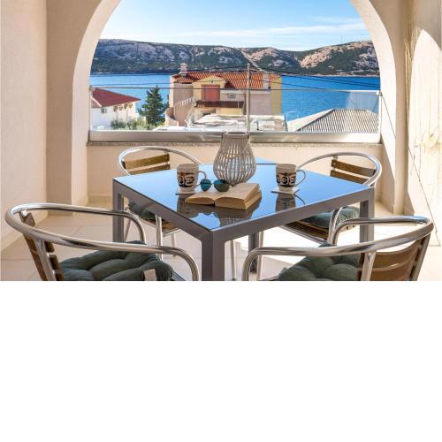 1 Bedroom Lovely Apartment In Stara Novalja