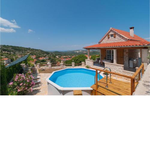 1 Bedroom Lovely Home In Nerezisca