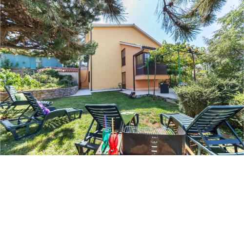 1 Bedroom Pet Friendly Apartment In Labin