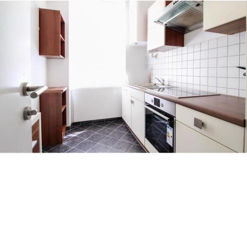 10 min to Center & Central Station Apartment