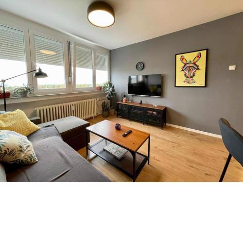 12th Floor Oasis - 2 plus 2 Compact and Stylish
