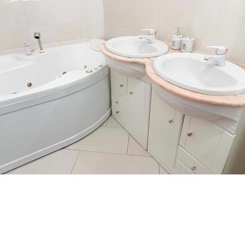 150m2 center three bedrooms, welnes