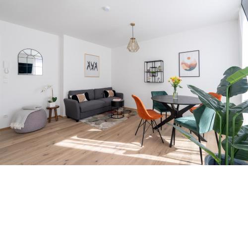 1BR City Life Escape by HM