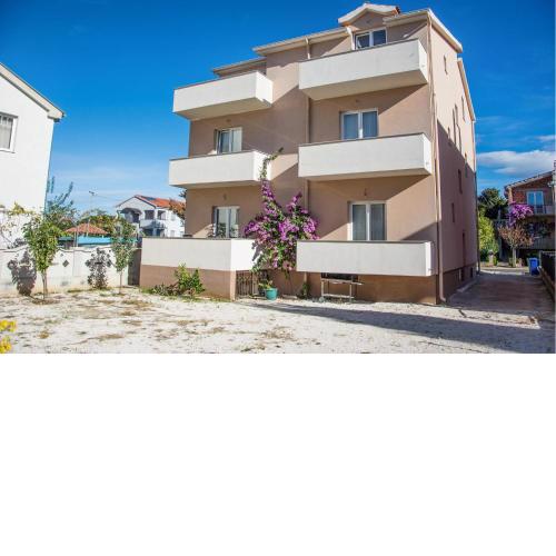2 Bedroom Amazing Apartment In Biograd Na Moru