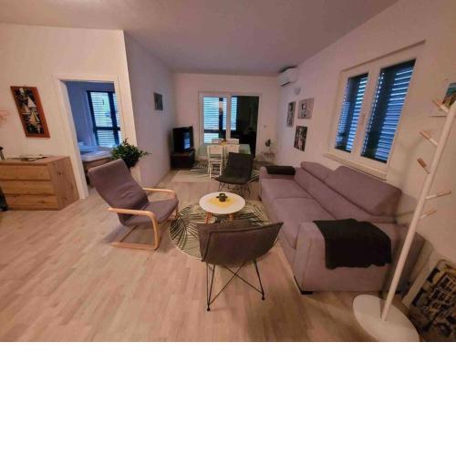 2 bedroom apartment on the coast of the Adriatic! Watermelon Marina
