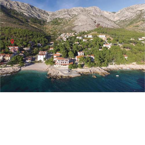 2 Bedroom Awesome Apartment In Ivan Dolac