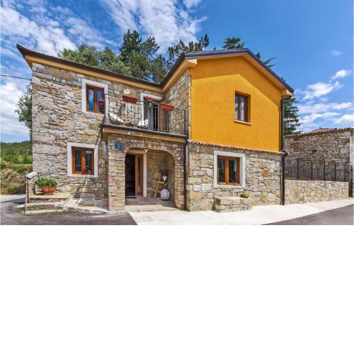 2 Bedroom Awesome Home In Zarecje