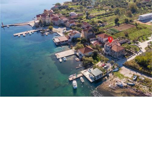 2 Bedroom Beautiful Apartment In Ston