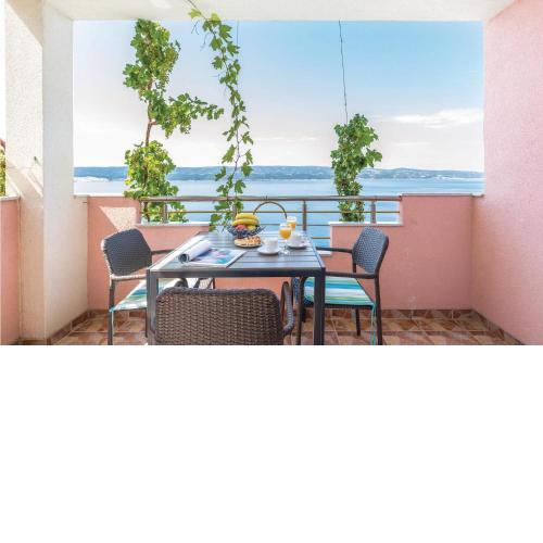 2 Bedroom Cozy Apartment In Celina