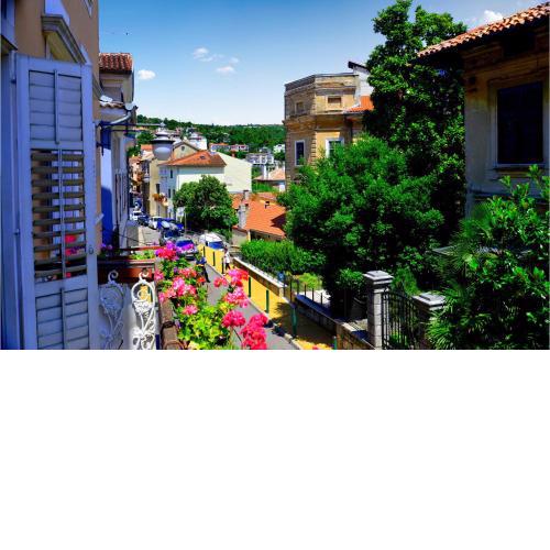 2 Bedroom Cozy Apartment In Volosko