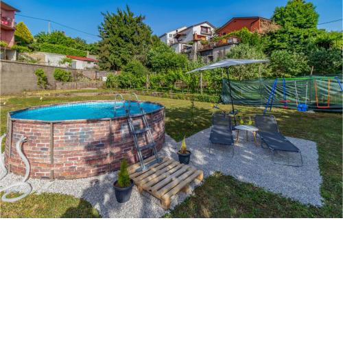 2 Bedroom Gorgeous Apartment In Viskovo