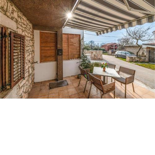 2 Bedroom Lovely Home In Cokuni