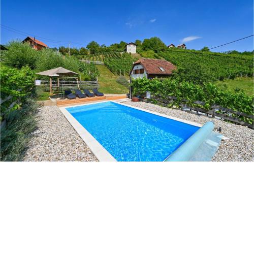 2 Bedroom Lovely Home In Vrhi Vinagorski