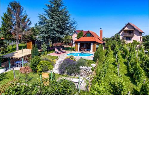 2 Bedroom Nice Home In Turcin