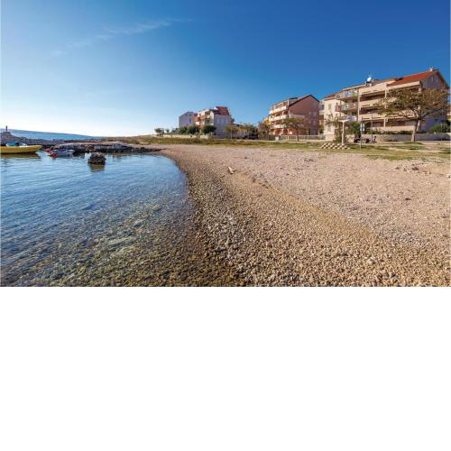 2 Bedroom Stunning Apartment In Povljana