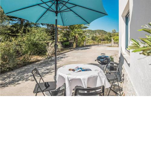 2 Bedroom Stunning Home In Podpican