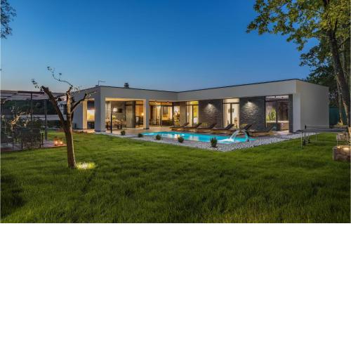 2 Bedroom Stunning Home In Zminj