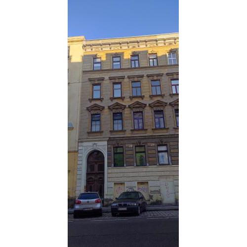 2-room Appartment near Westbahnhof (U 3)