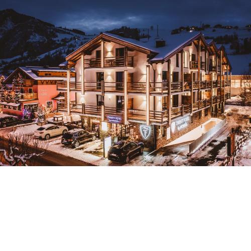 24 by AvenidA - Mountain Hotel
