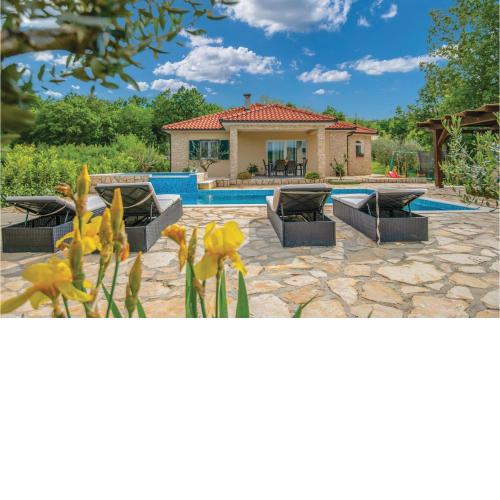 3 Bedroom Cozy Home In Grubine