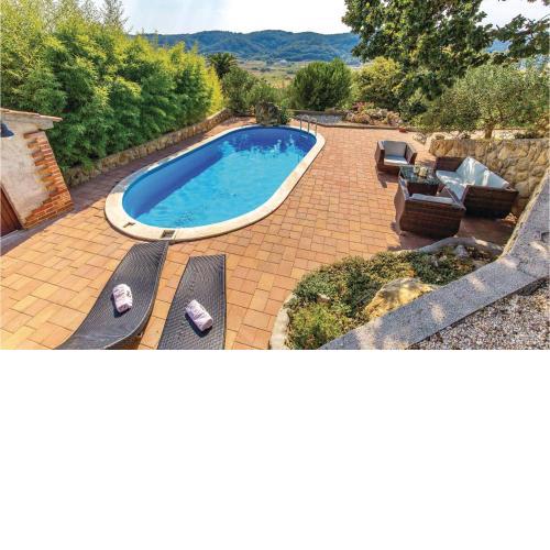 3 Bedroom Gorgeous Apartment In Supetarska Draga