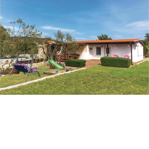 3 Bedroom Gorgeous Home In Kanica