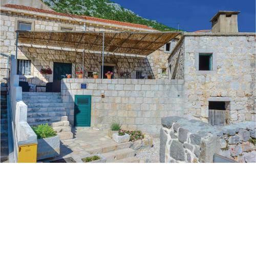3 Bedroom Gorgeous Home In Mrcevo