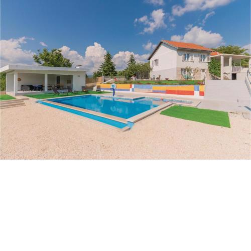 3 Bedroom Gorgeous Home In Vinjani Gornji