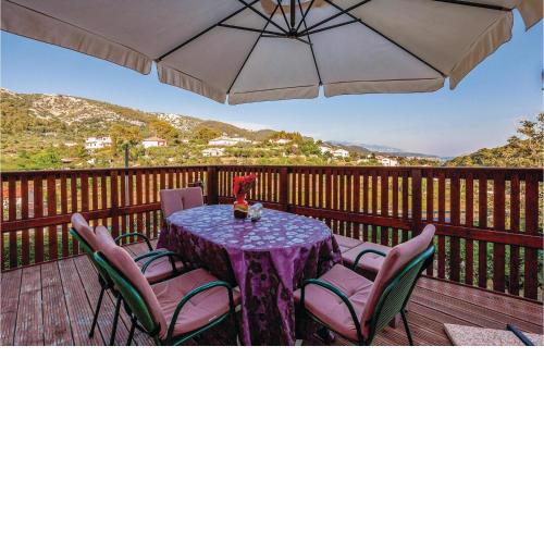 3 Bedroom Pet Friendly Apartment In Mundanije