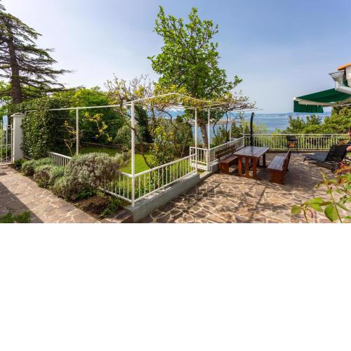 3 Bedroom Pet Friendly Home In Omisalj