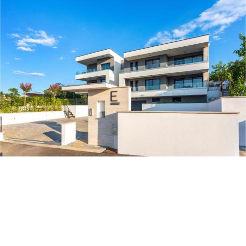 3 Bedroom Stunning Apartment In Malinska