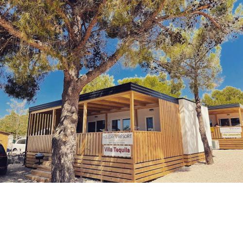 3V Holiday Resort