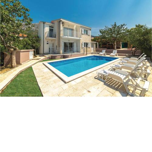 4 Bedroom Beautiful Home In Kastel Gomilica