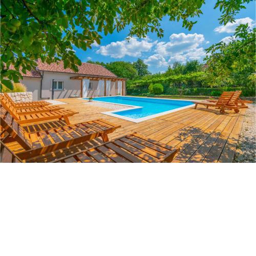 4 Bedroom Beautiful Home In Krivodol