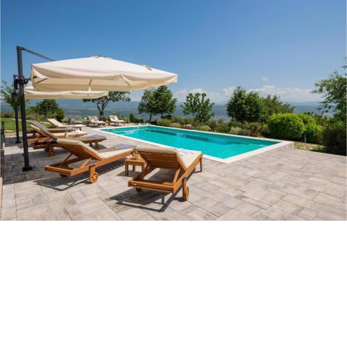 4 Bedroom Beautiful Home In Lokvicici