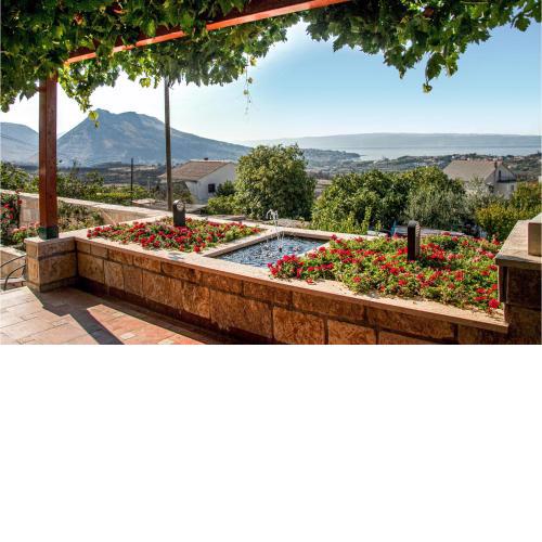 4 Bedroom Beautiful Home In Mravinci