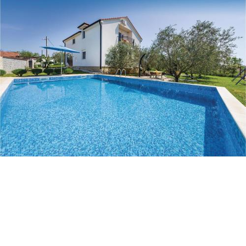 4 Bedroom Lovely Home In Kakma